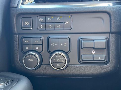 New 2026 Chevrolet Tahoe High Country w/ Sun And Tow Package image 16