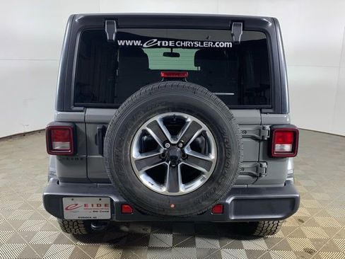 Used 2021 Jeep Wrangler Unlimited Sahara AWD/4WD image 13