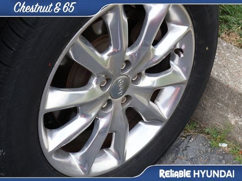 Used 2015 Jeep Cherokee Limited w/ Luxury Group AWD/4WD image 24