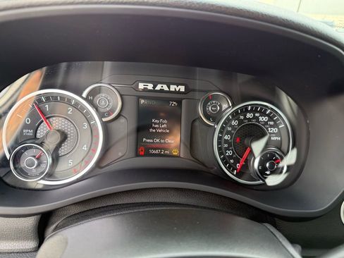 Used 2024 RAM 2500 Tradesman w/ Chrome Appearance Group image 23