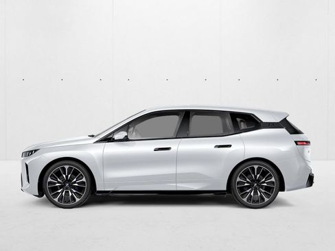 Used 2026 BMW iX xDrive60 AWD/4WD image 2