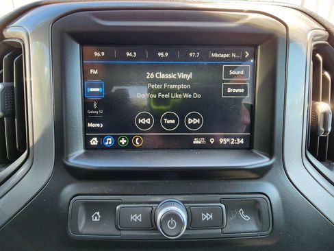 Used 2019 Chevrolet Silverado 1500 Custom w/ Custom Value Package AWD/4WD image 28