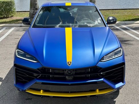 Used 2025 Lamborghini Urus S AWD/4WD image 2