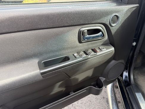 Used 2010 GMC Canyon SLE image 11