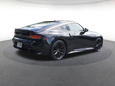 Certified 2023 Nissan Z Performance w/ Floor Mat Package (L93) image 7