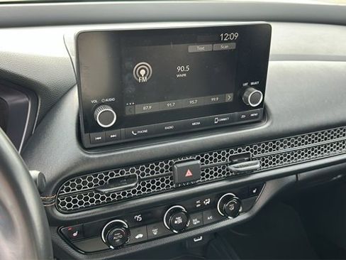 Used 2023 Honda HR-V Sport image 14