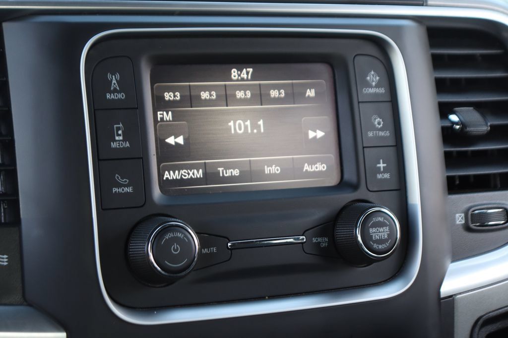 Used 2024 RAM 1500 Warlock AWD/4WD image 27