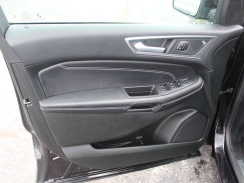 Used 2023 Ford Edge Titanium w/ Class II Trailer Tow Package AWD/4WD image 22