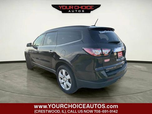Used 2017 Chevrolet Traverse LT w/ Style and Technology Package AWD/4WD image 3
