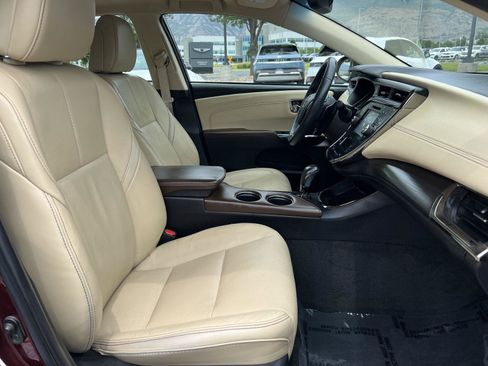 Used 2016 Toyota Avalon Limited FWD image 17
