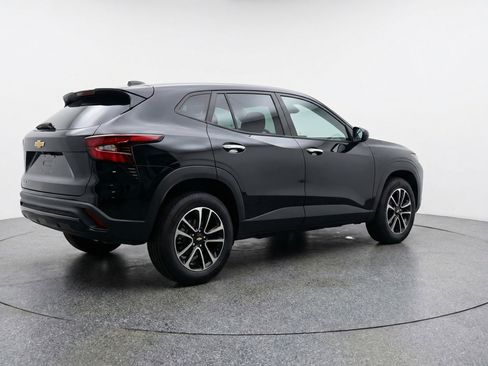 Used 2025 Chevrolet TrailBlazer LT image 9