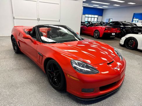 Used 2013 Chevrolet Corvette Grand Sport w/ 3LT Preferred Equipment Group image 4