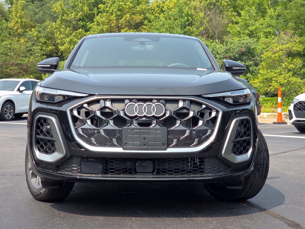 Certified 2026 Audi Q5 Premium Plus AWD/4WD image 3
