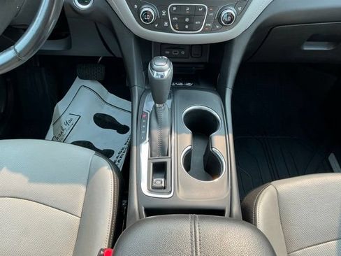 Used 2020 Chevrolet Equinox Premier FWD image 27