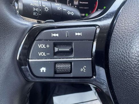 Used 2023 Honda Pilot Touring image 22