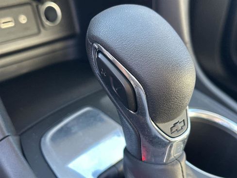 Used 2022 Chevrolet Equinox LS w/ LS Convenience Package image 26