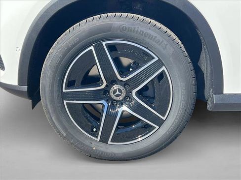 New 2026 Mercedes-Benz GLC 300 4MATIC image 10