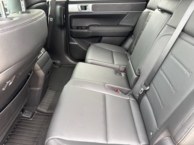 Used 2025 Hyundai Santa Fe Limited FWD image 18
