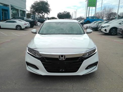 Used 2018 Honda Accord EX-L image 2