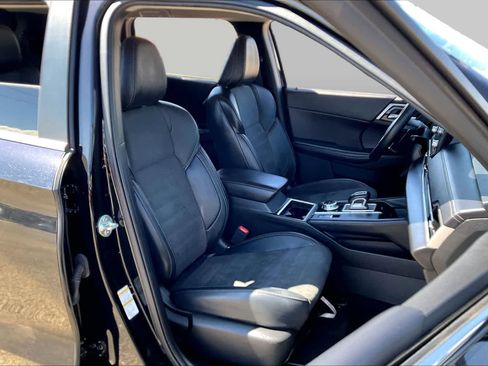 Used 2024 Mitsubishi Outlander SE FWD image 9