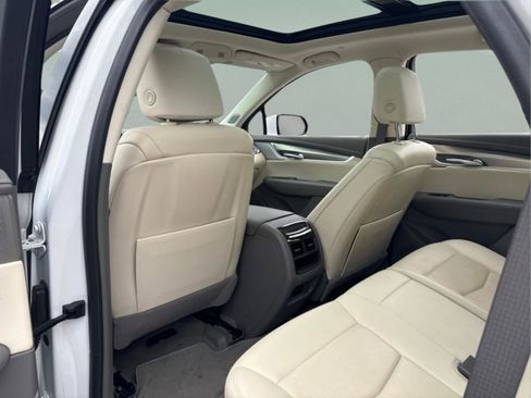 Used 2023 Cadillac XT5 Premium Luxury w/ Technology Package FWD image 27