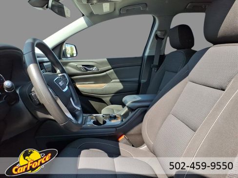 Used 2023 GMC Acadia SLE image 5
