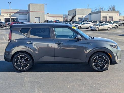 Used 2025 Kia Soul EX image 8