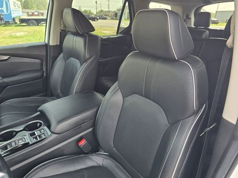 Certified 2025 Honda Pilot Elite image 13
