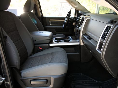 Used 2016 RAM 2500 Lone Star image 38