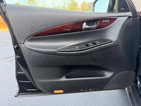 Used 2012 INFINITI EX35 Journey w/ Premium Pkg image 10