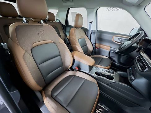New 2026 Ford Bronco Sport Outer Banks w/ Outer Banks Tech Package+ AWD/4WD image 18
