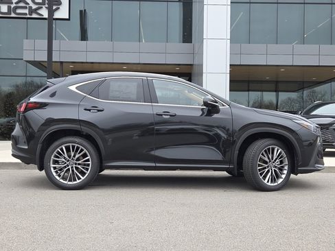 New 2026 Lexus NX 350 350h Luxury image 32