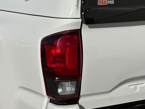 Used 2021 Toyota Tacoma SR image 35