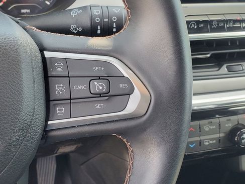 Used 2022 Jeep Compass Limited AWD/4WD image 19