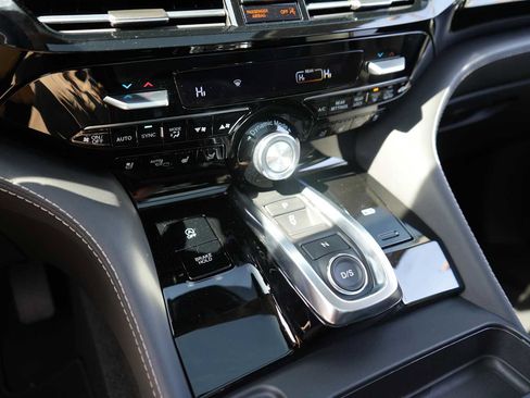 Used 2026 Acura MDX w/ Advance Package AWD/4WD image 26