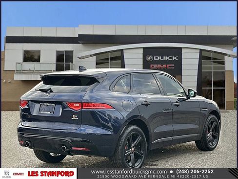 Used 2017 Jaguar F-PACE S image 6