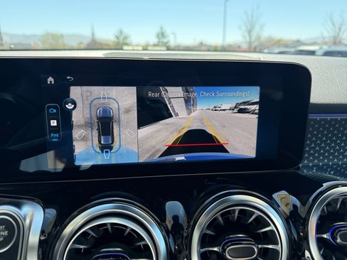 New 2026 Mercedes-Benz GLB 250 4MATIC image 29
