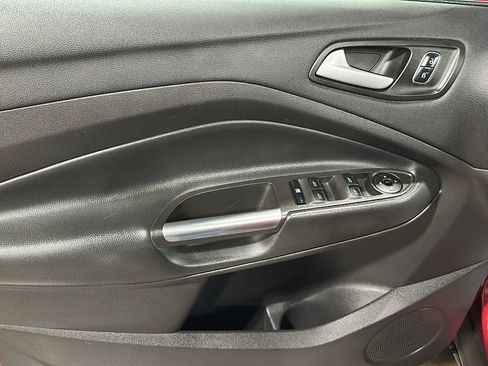 Used 2018 Ford Escape SEL AWD/4WD image 10