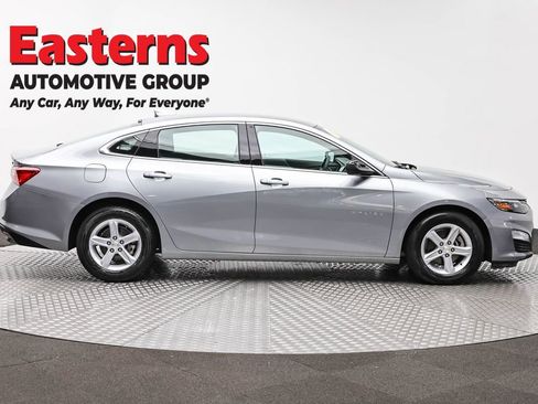 Used 2024 Chevrolet Malibu LT FWD image 4