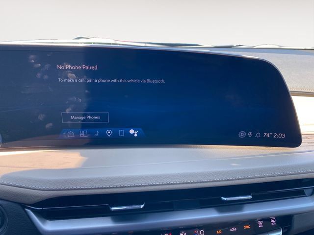 Used 2025 Cadillac XT4 Premium Luxury w/ Cold Weather Package FWD image 26