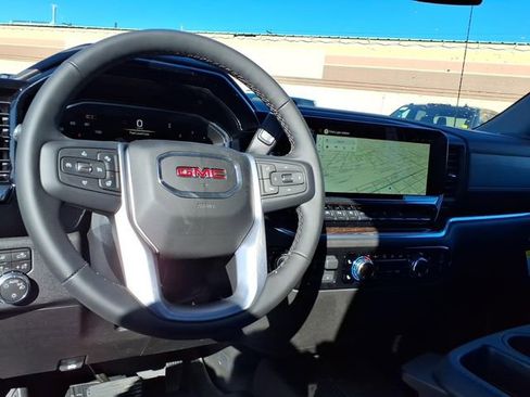 New 2026 GMC Sierra 1500 SLE image 6