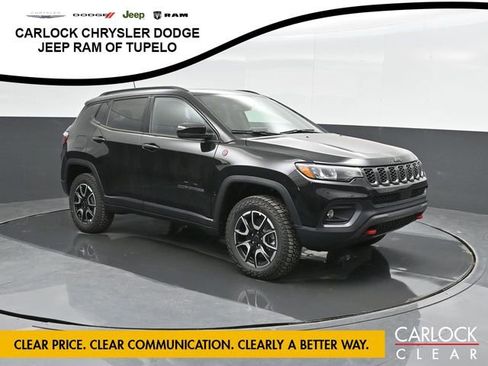 New 2025 Jeep Compass Trailhawk w/ Sun & Sound Group image 4
