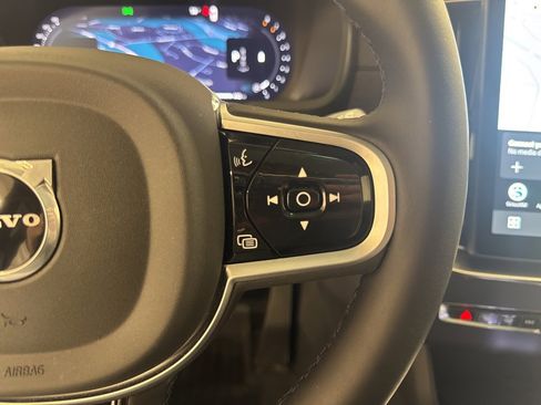 Used 2026 Volvo XC90 B6 Plus w/ Protection Package Premier image 10