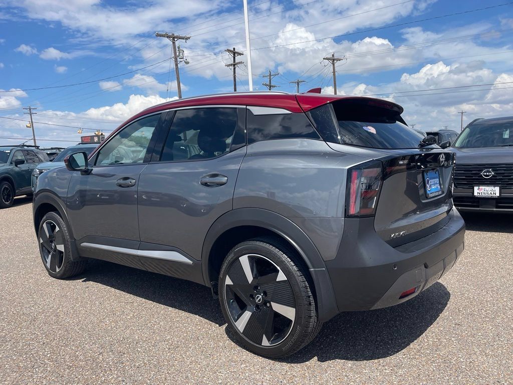 Certified 2025 Nissan Kicks SR FWD image 5
