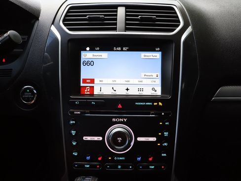 Used 2017 Ford Explorer Sport w/ Equipment Group 401A AWD/4WD image 37