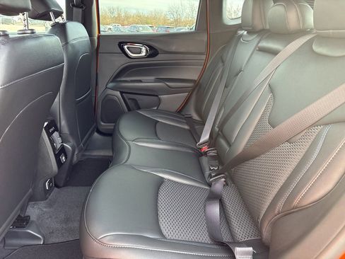 New 2026 Jeep Compass Latitude image 19