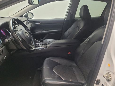 Used 2019 Toyota Camry XSE FWD image 17