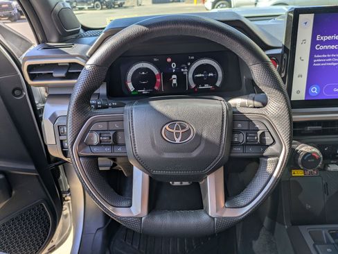 Used 2024 Toyota Tacoma TRD Sport w/ TRD Sport Upgrade Package AWD/4WD image 15