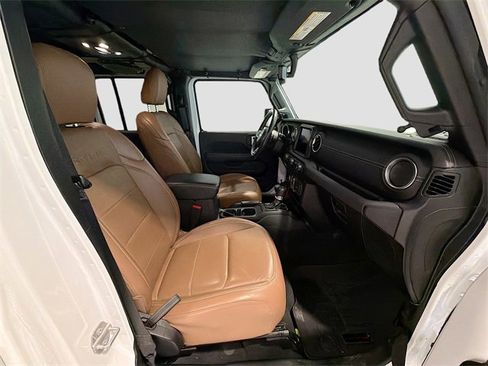 Used 2023 Jeep Wrangler Unlimited Sahara w/ Cold Weather Group image 24