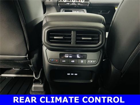 New 2025 Honda Pilot EX-L image 9